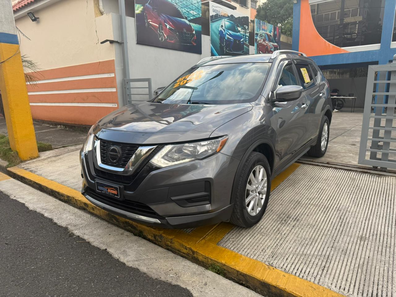 Nissan Rogue SV