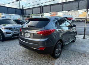 Hyundai Tucson SE