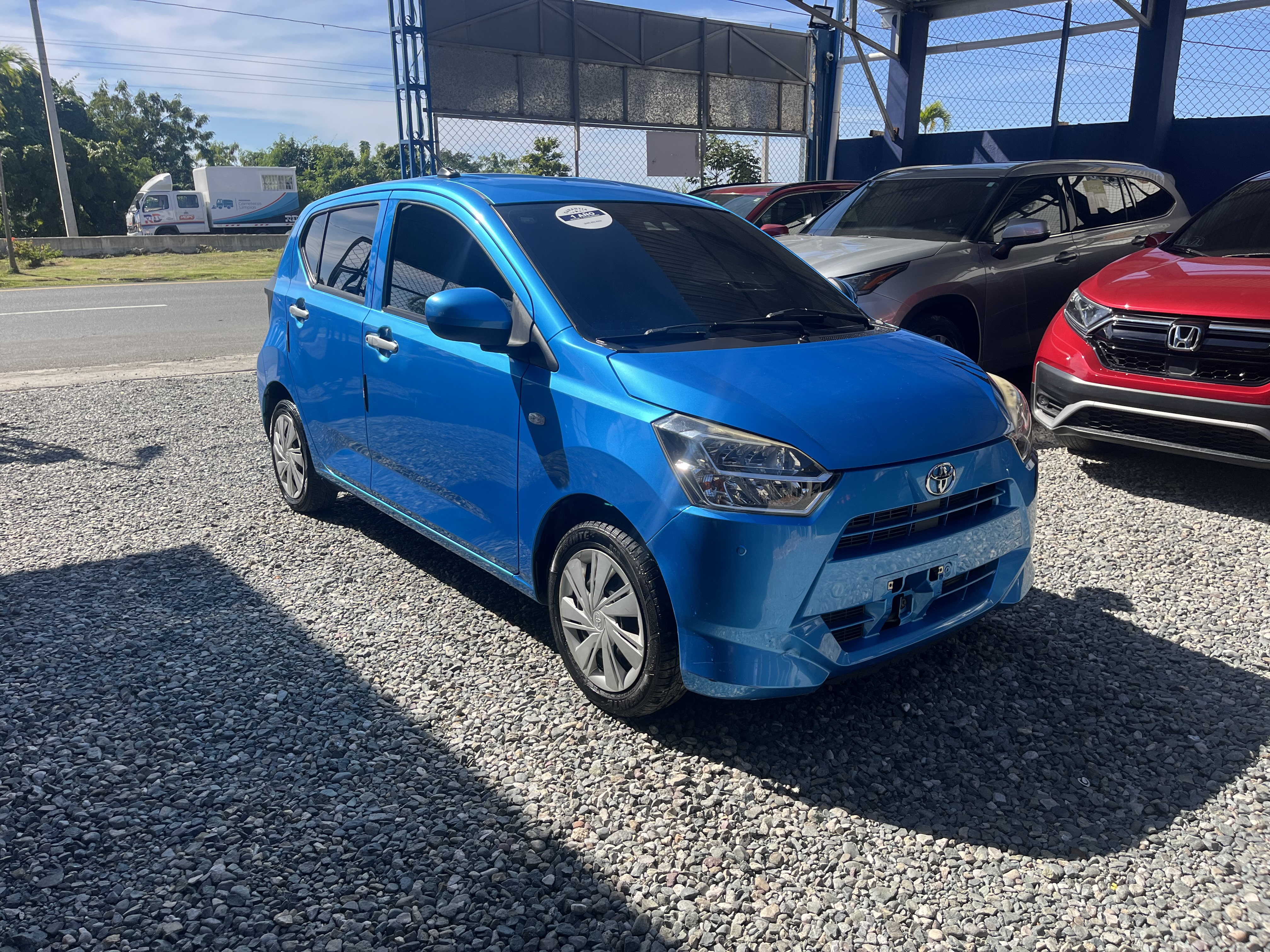 Toyota Pixis Basico