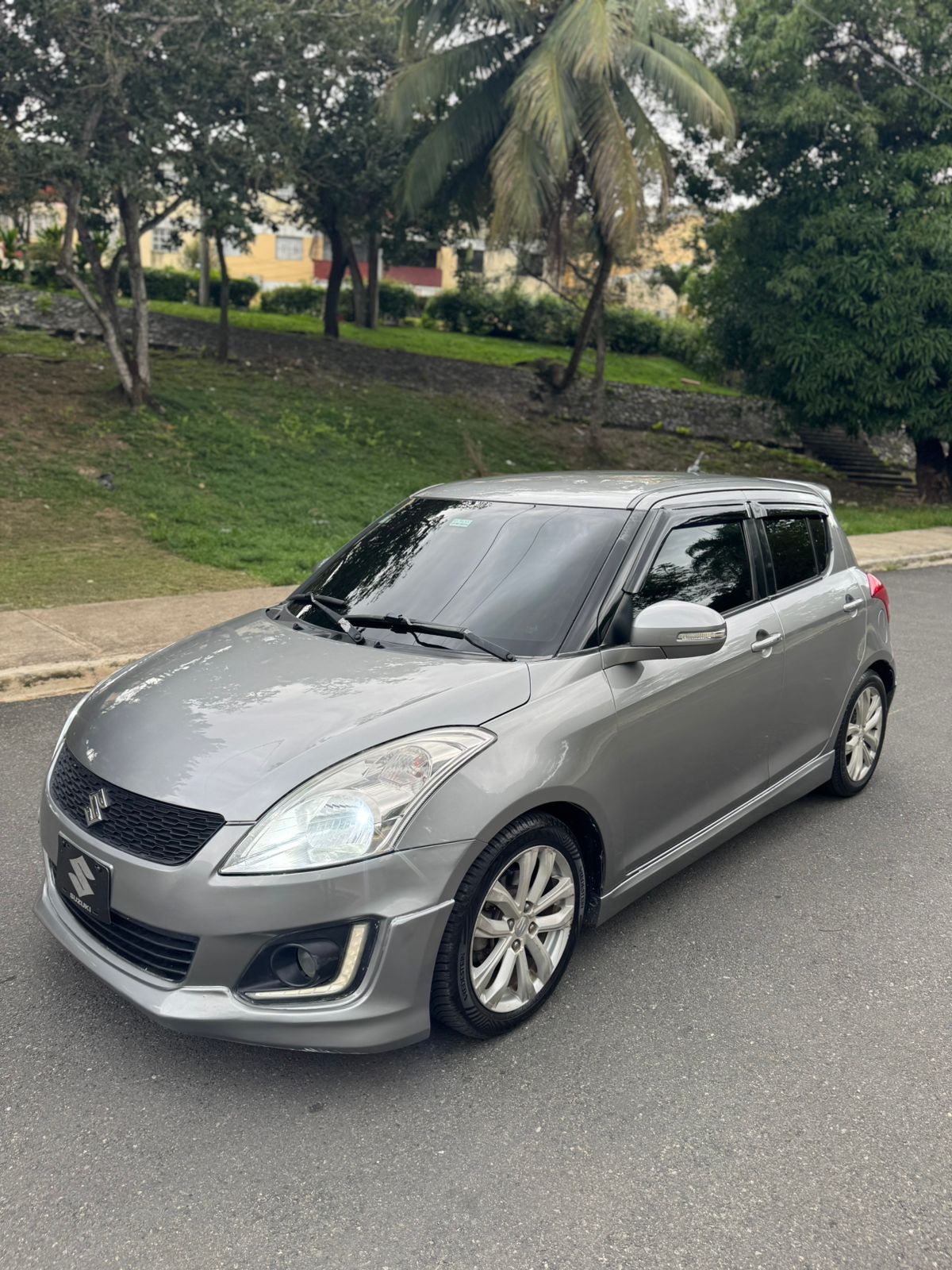 Suzuki Swift RS