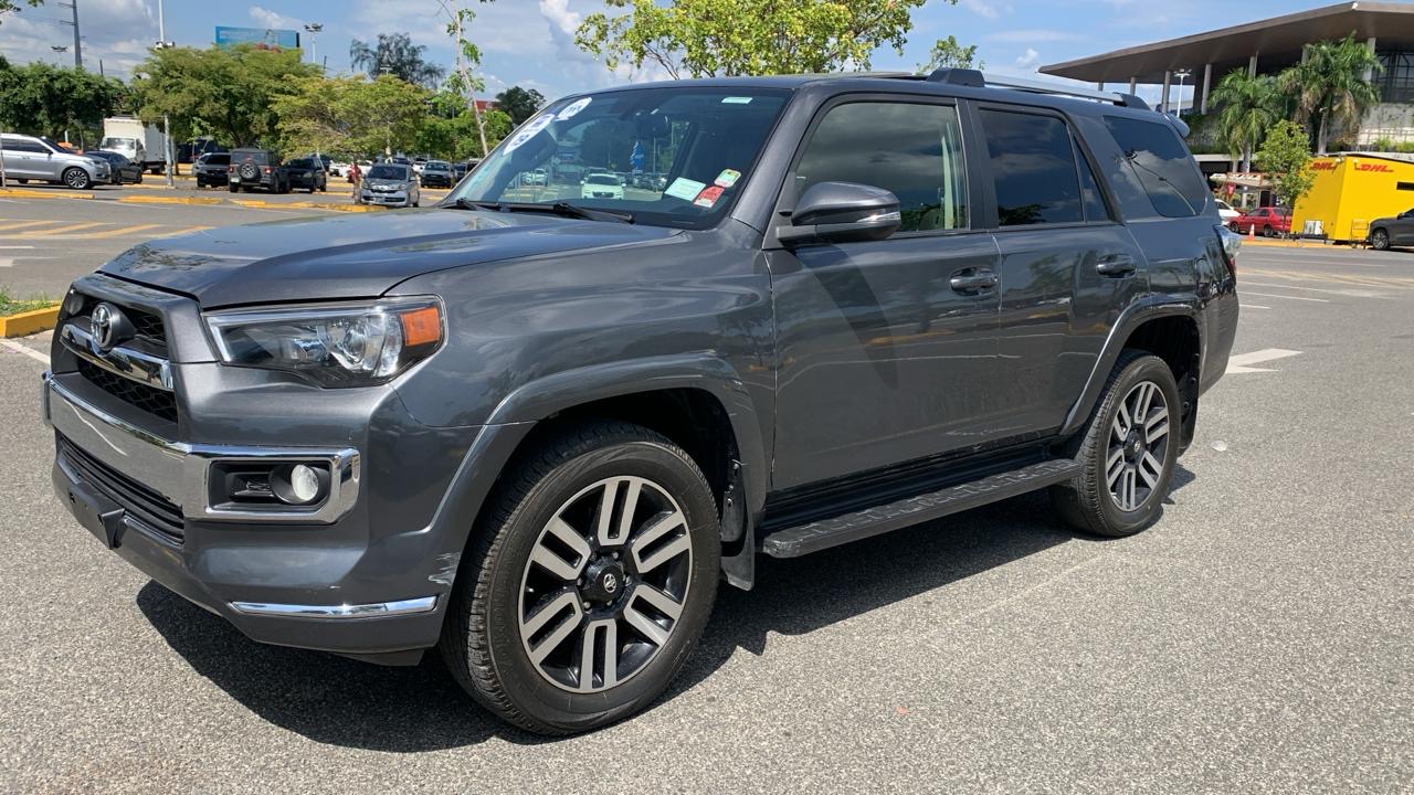 Toyota 4Runner SR5