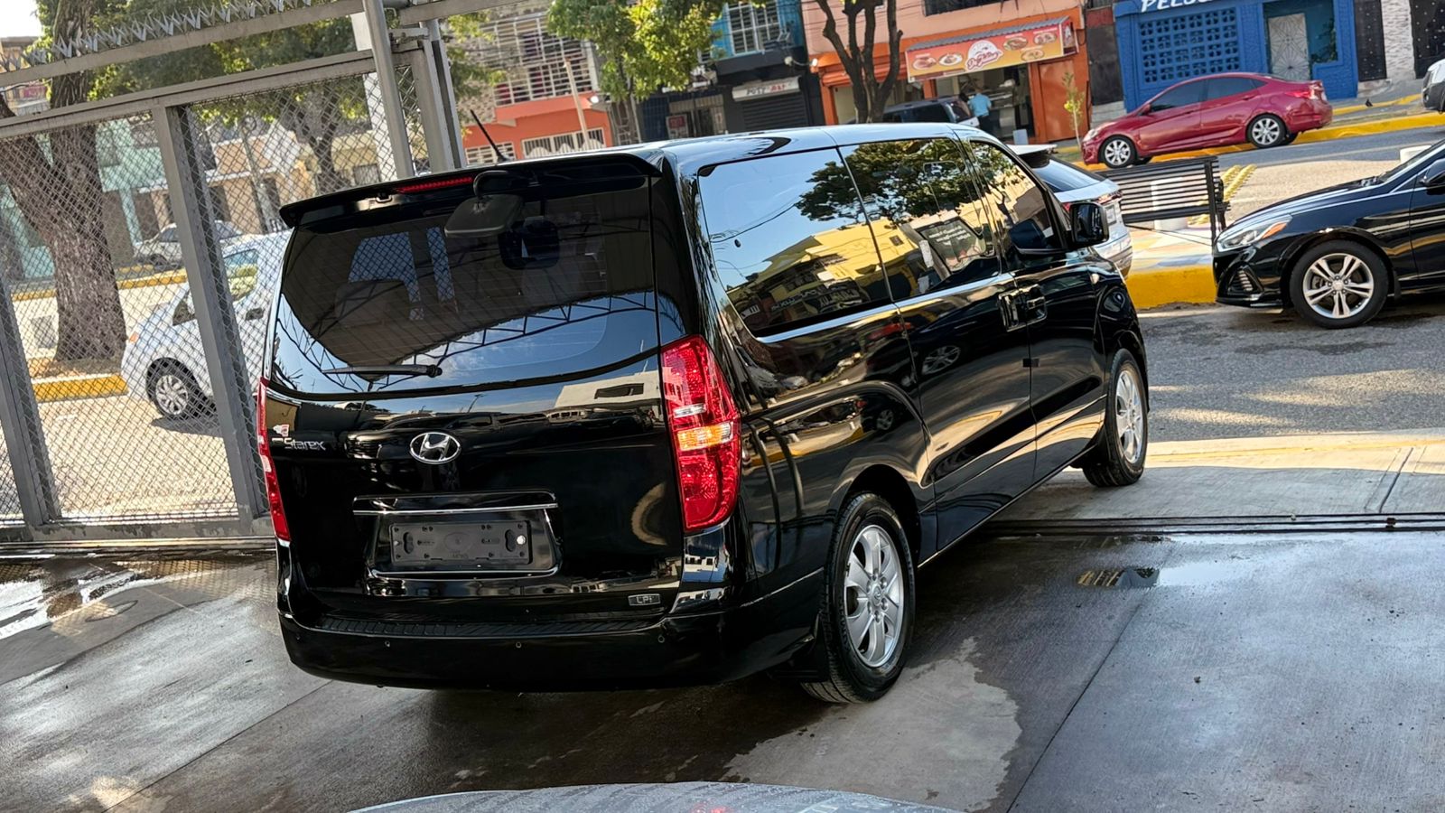 Hyundai Grand Starex Básico