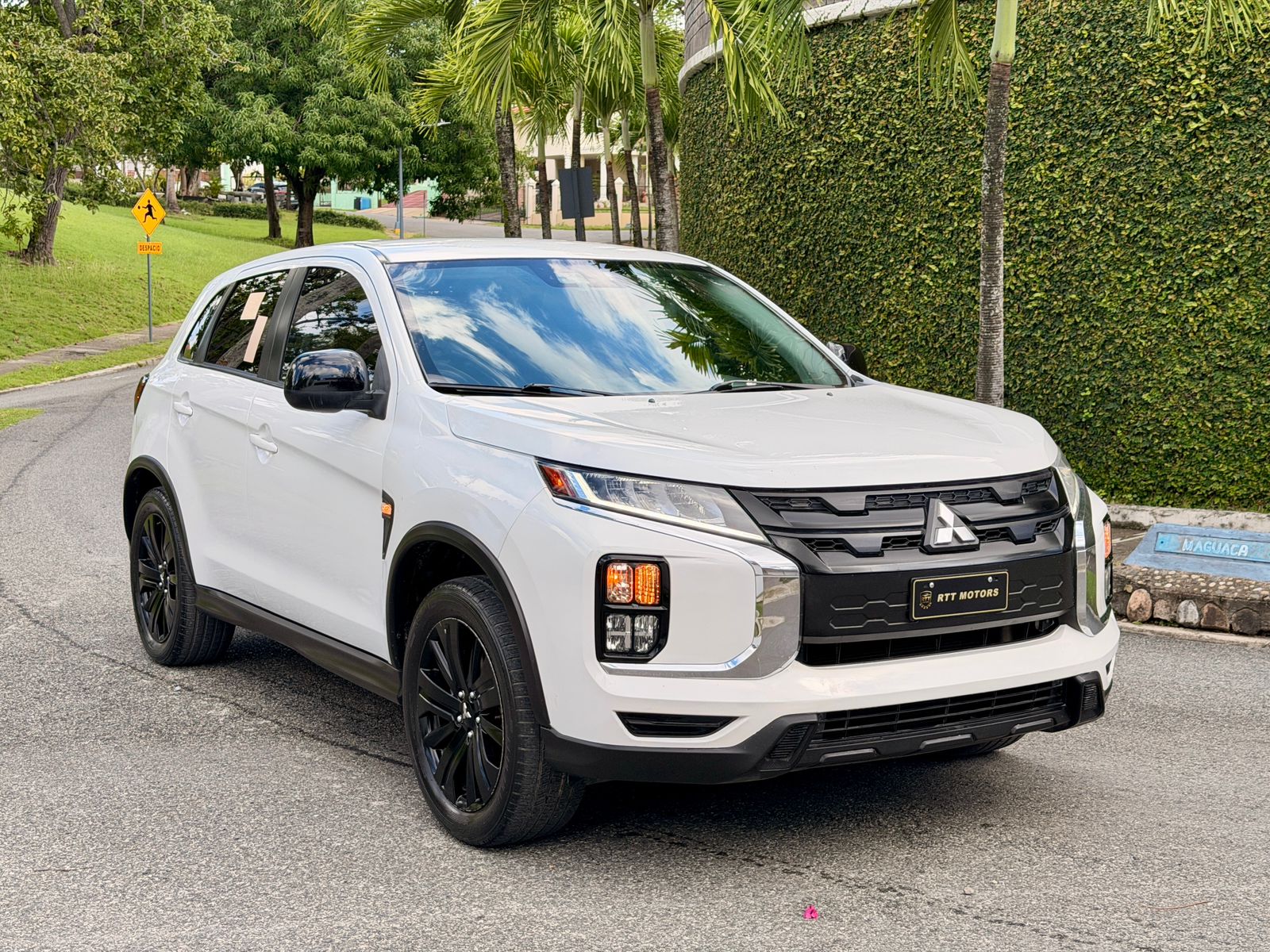 Mitsubishi Outlander Limited