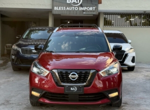 Nissan Kicks SR