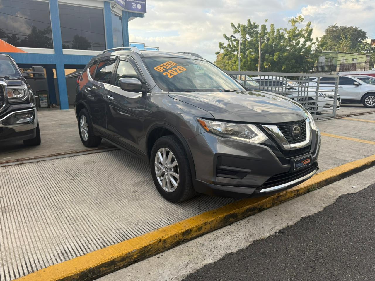 Nissan Rogue SV