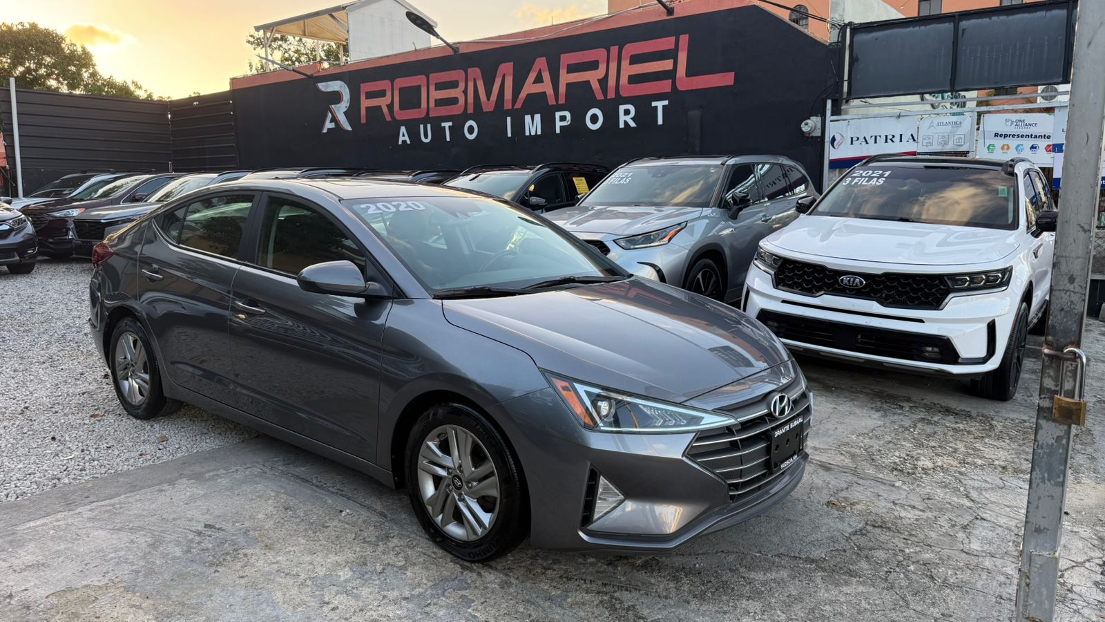 Hyundai Elantra Limited