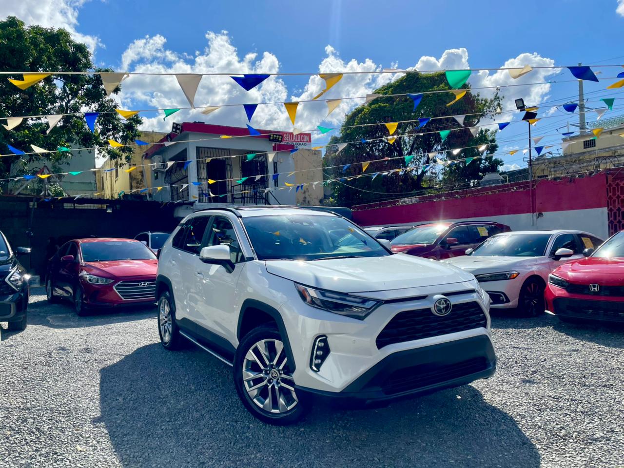 Toyota RAV4 XLE Premium