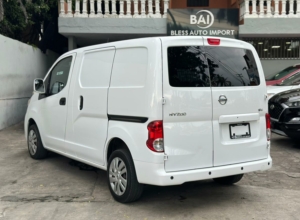Nissan NV 200