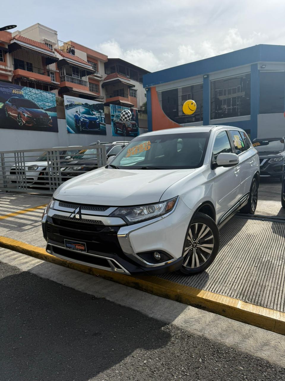 Mitsubishi Outlander SE