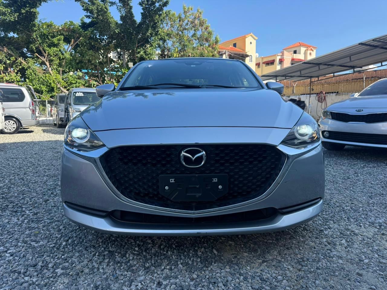 Mazda 2 Básico