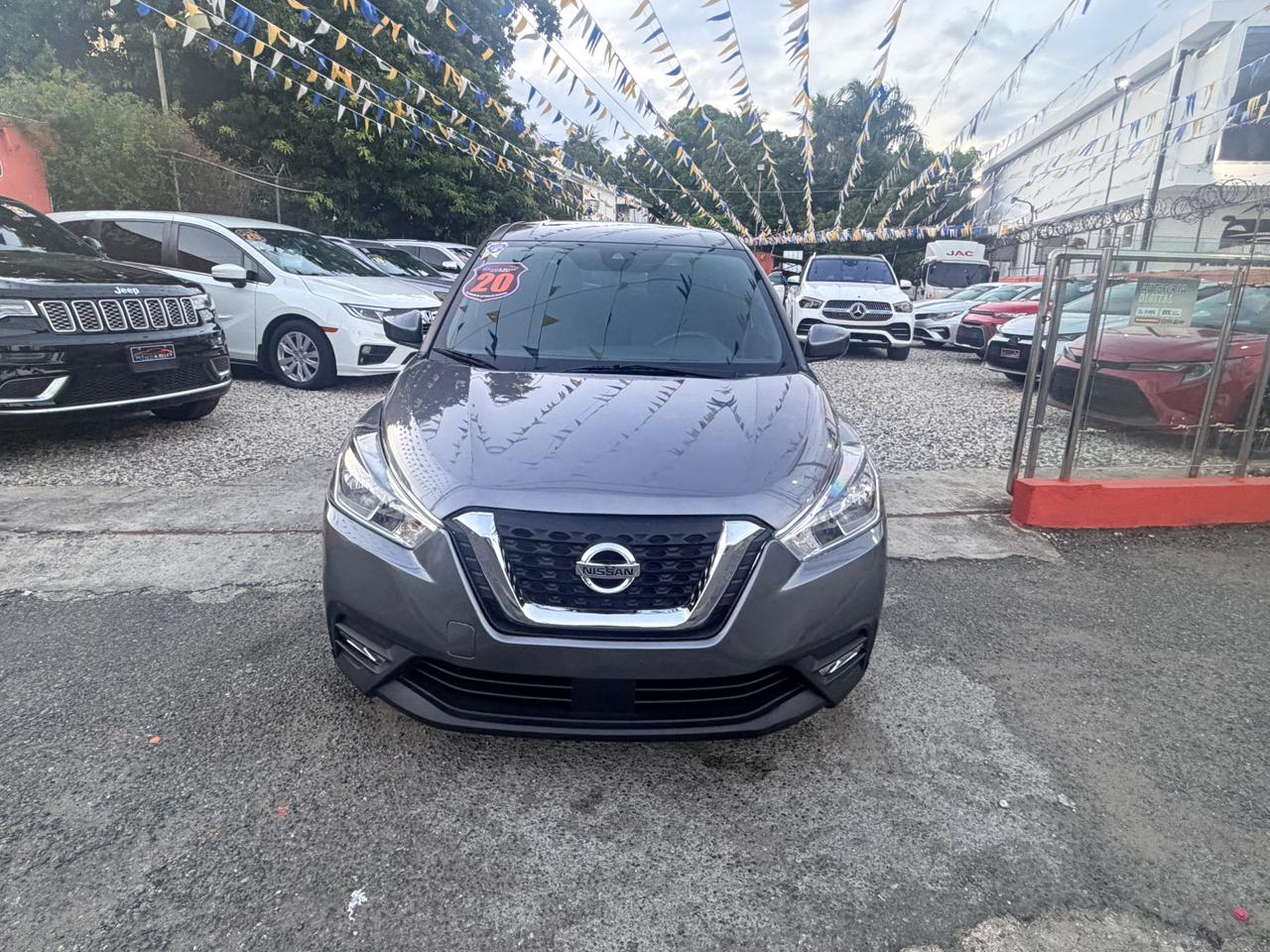 Nissan Kicks S