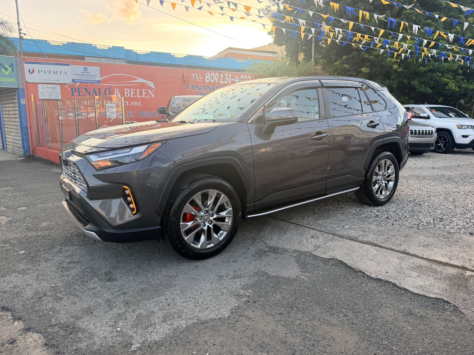 Toyota RAV4 LE