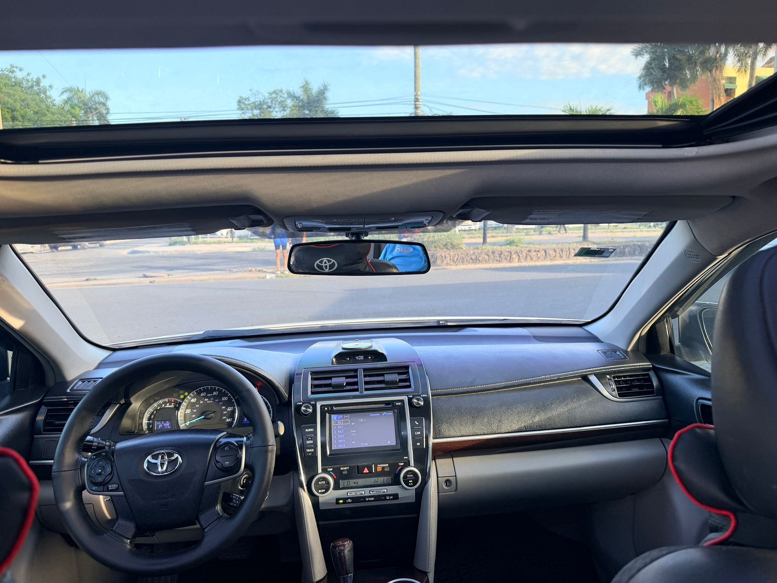 Toyota Camry XLE