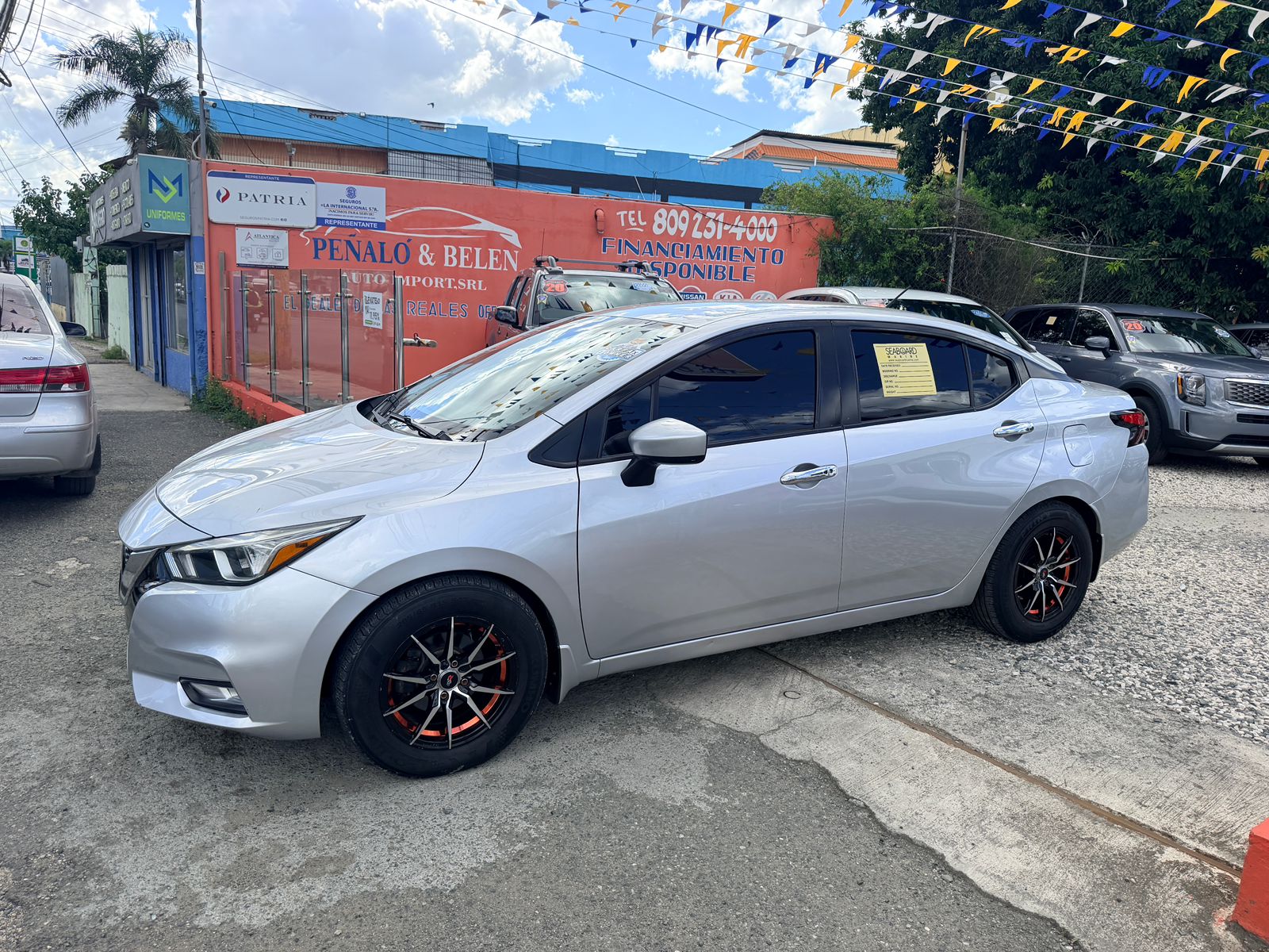 Nissan Versa S Plus