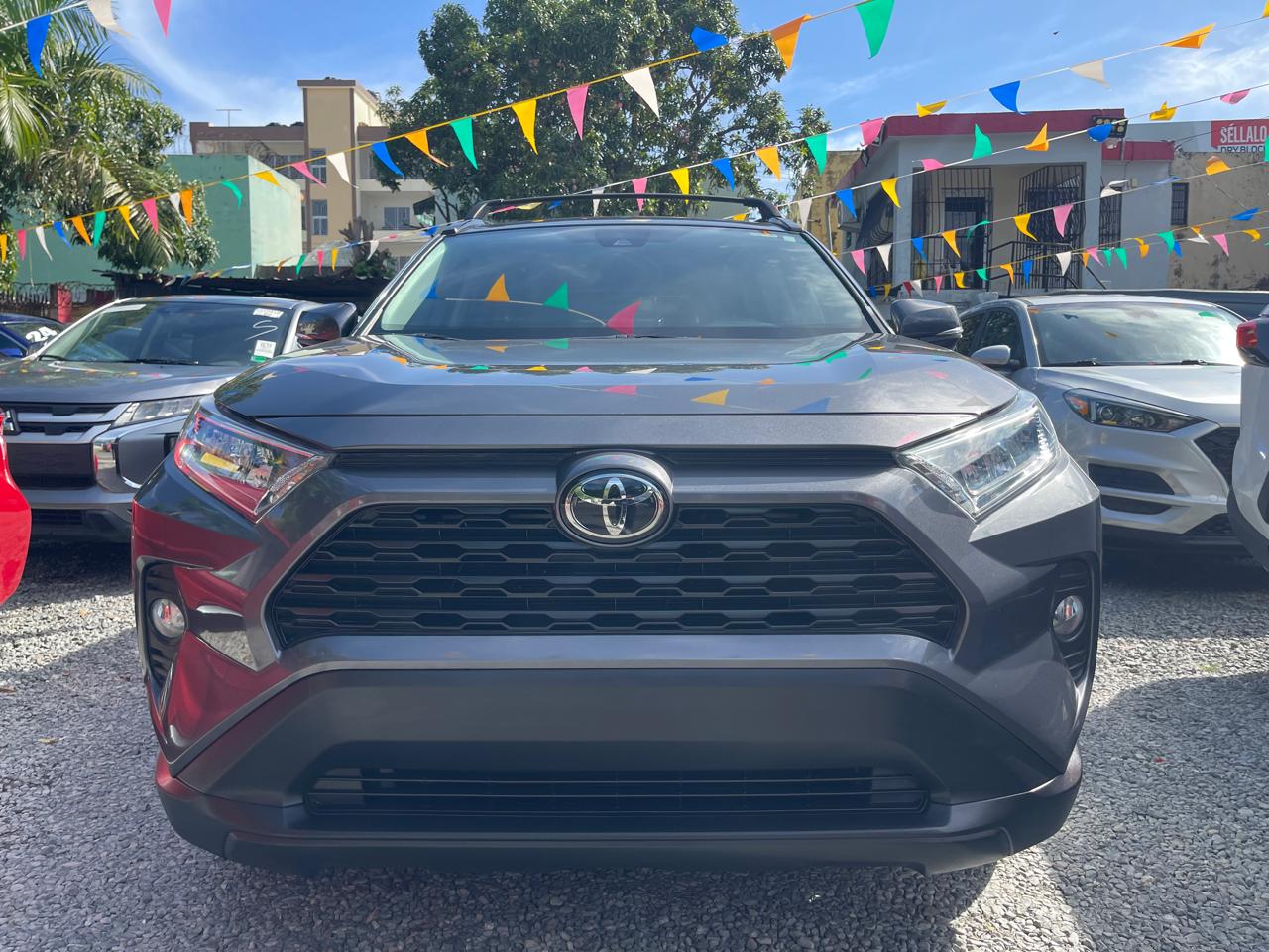 Toyota RAV4 XLE Premium