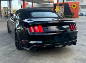 Ford Mustang Convertible