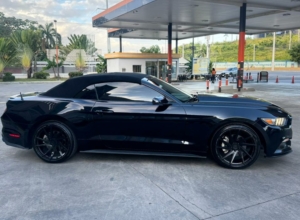 Ford Mustang Convertible