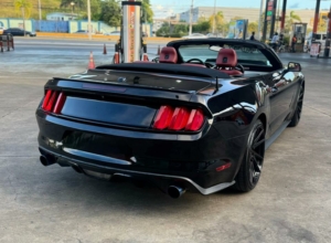 Ford Mustang Convertible