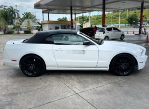 Ford Mustang Convertible