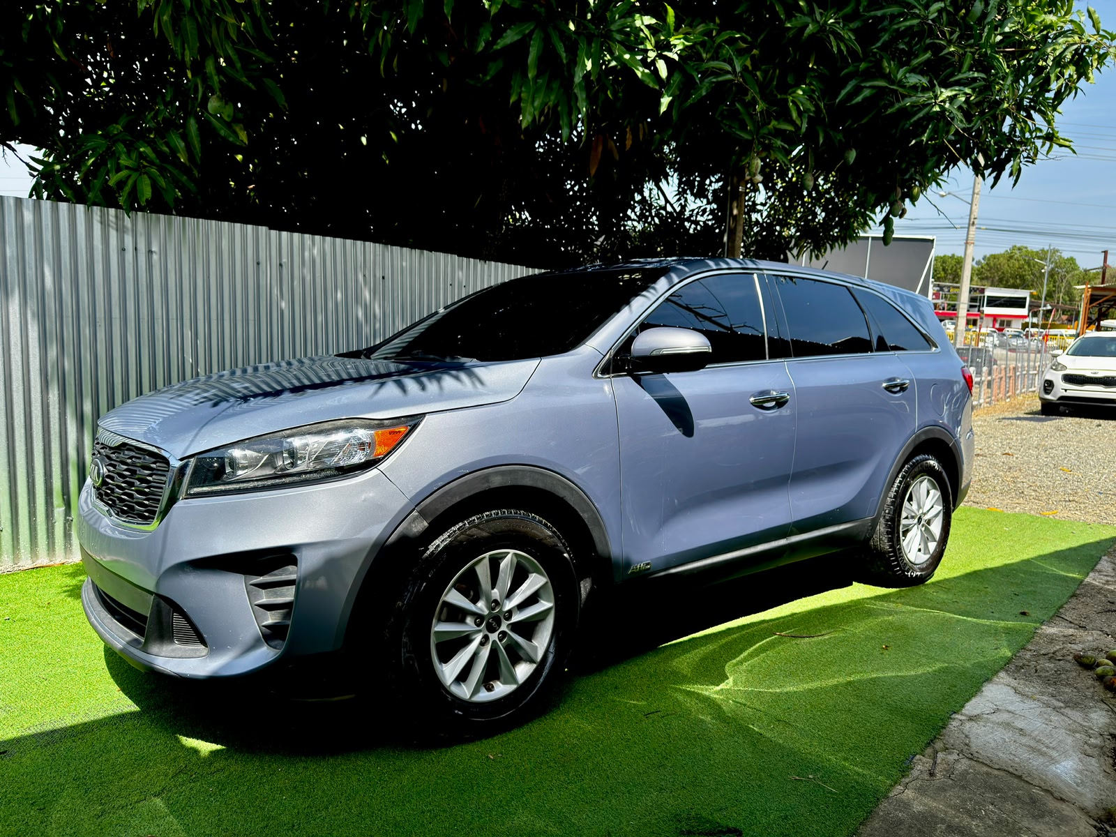 Kia Sorento LX