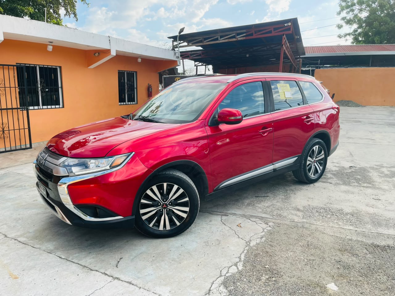 Mitsubishi Outlander Básico