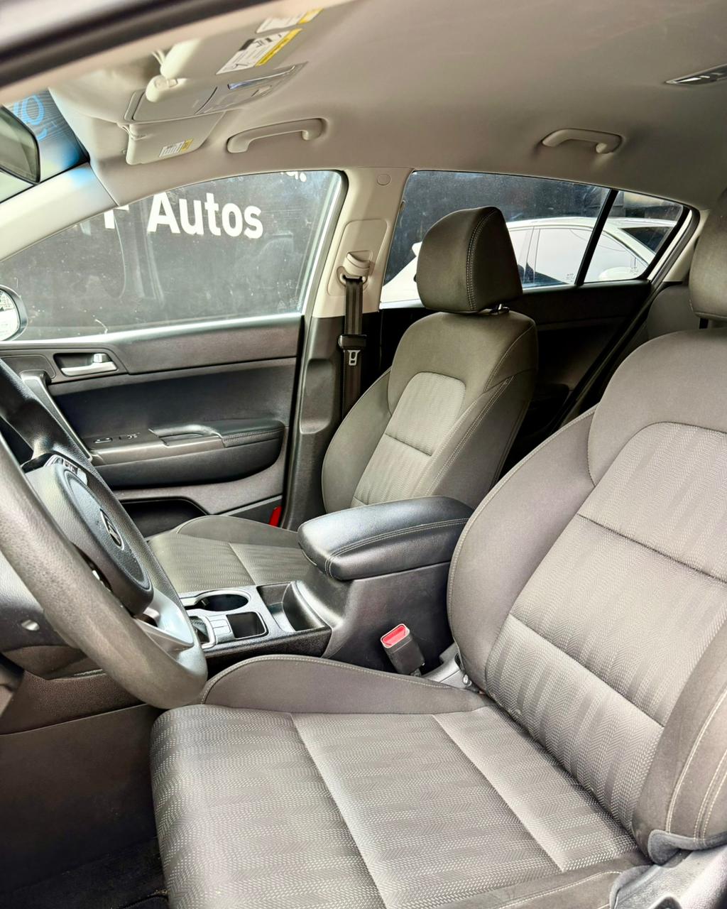 Kia Sportage LX