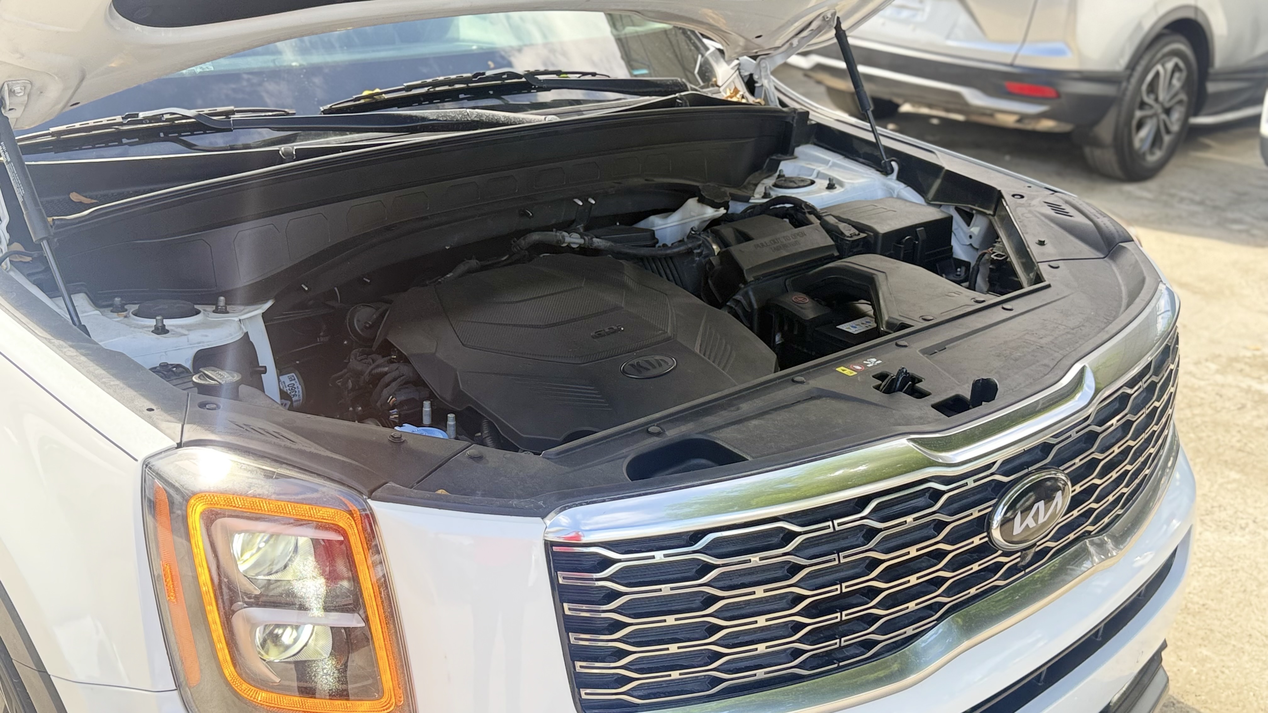 Kia Telluride LX