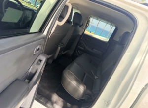 Nissan Frontier S