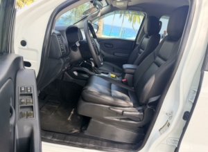 Nissan Frontier S
