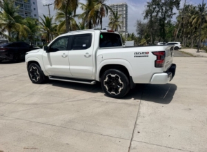 Nissan Frontier S