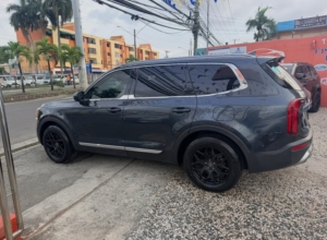 Kia Telluride LX