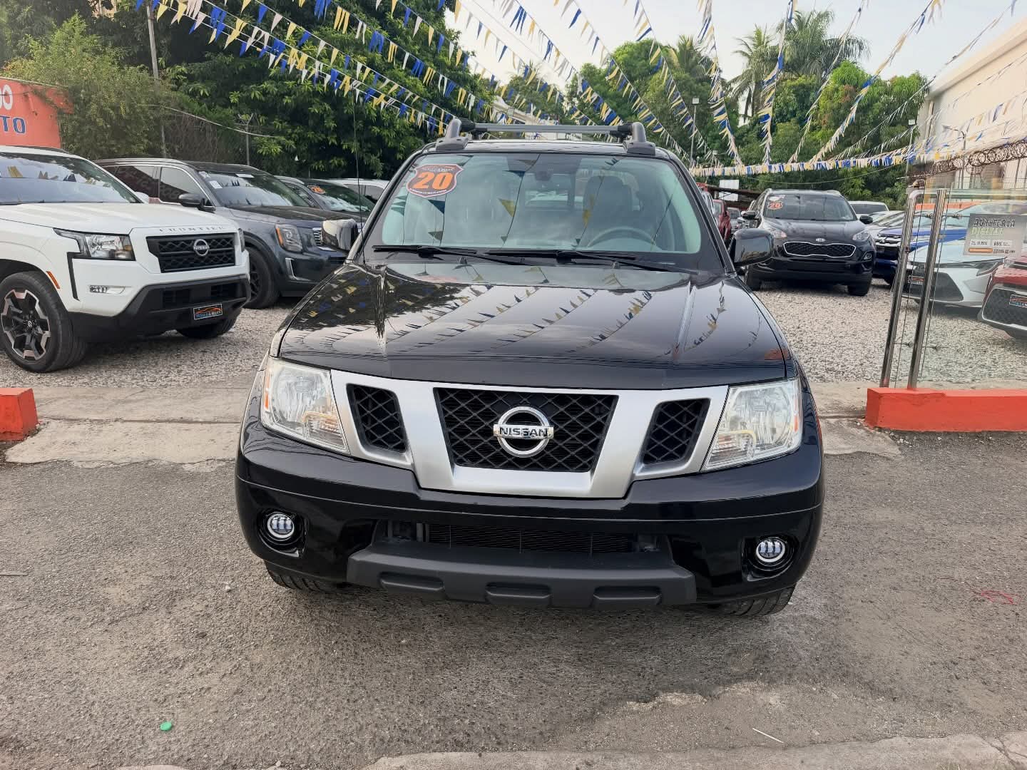 Nissan Frontier SV