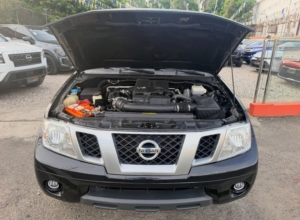 Nissan Frontier SV