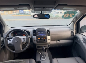Nissan Frontier SV