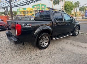 Nissan Frontier SV