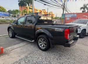Nissan Frontier SV