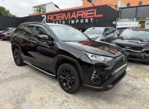 Toyota RAV4 LE