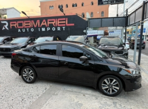Nissan Versa SV