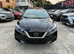 Nissan Versa SV
