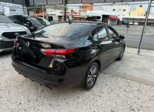 Nissan Versa SV