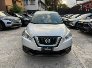 Nissan Kicks S