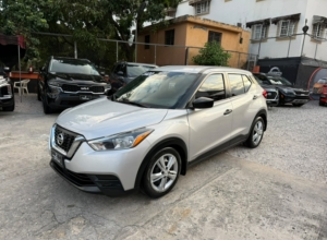Nissan Kicks S