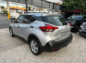 Nissan Kicks S