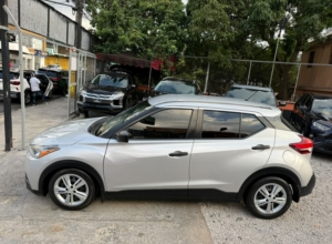 Nissan Kicks S