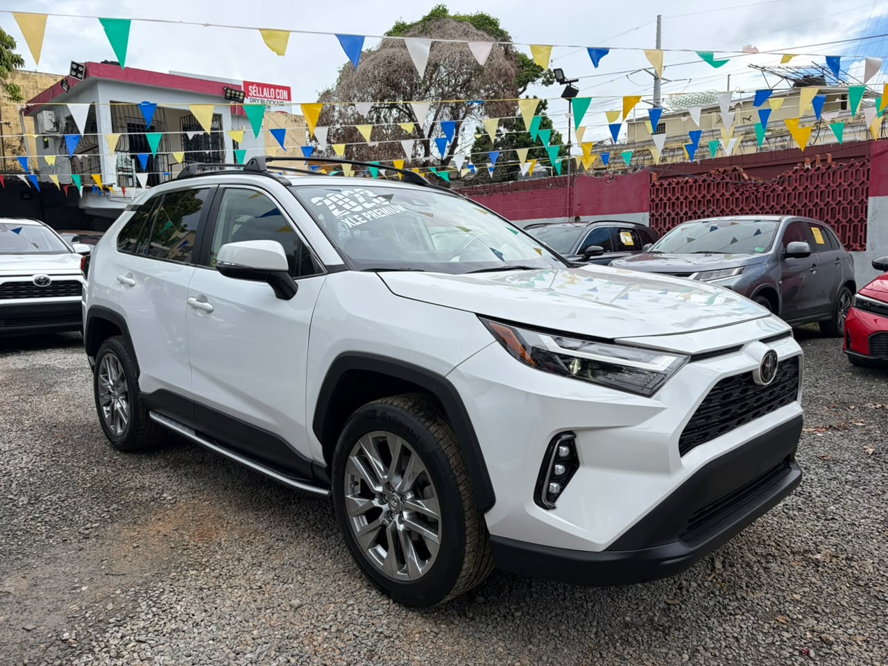 Toyota RAV4 XLE Premium