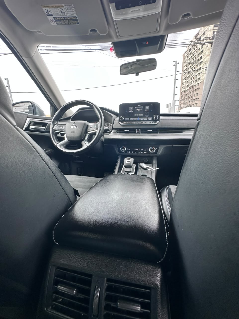 Mitsubishi Outlander SE