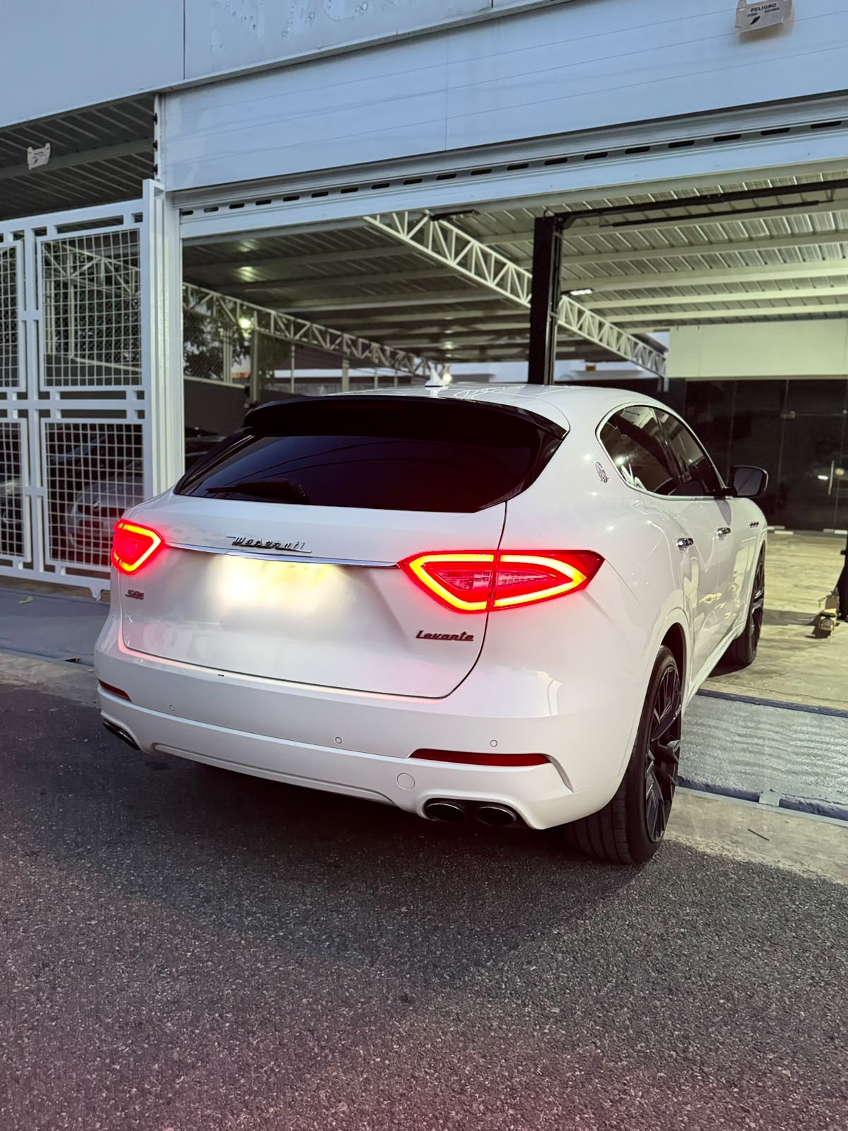 Maserati Ghibli SQ4