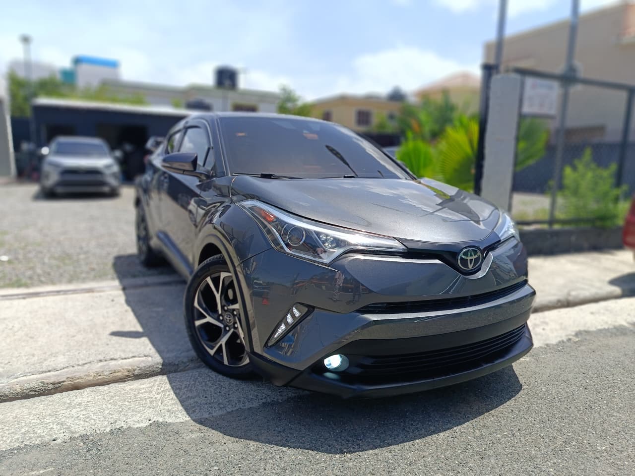 Toyota C-HR XLE