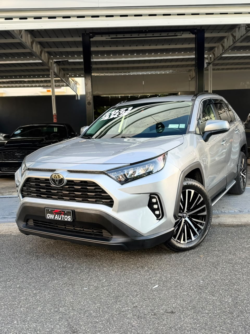 Toyota RAV4 LE