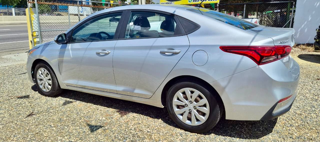 Hyundai Accent SEL